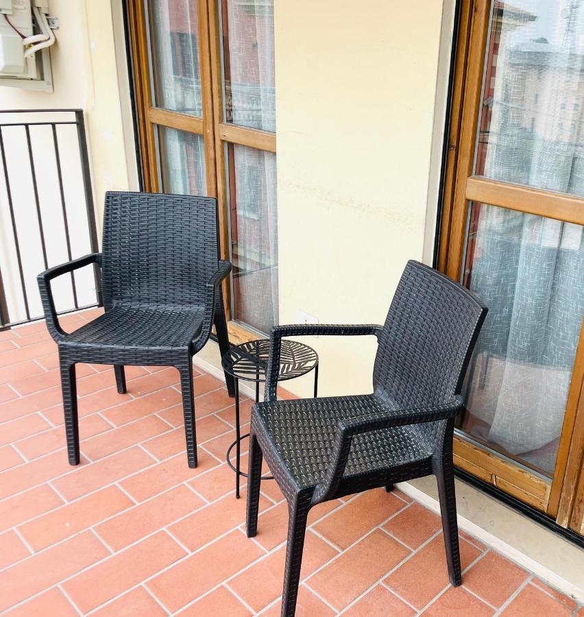 Appartamento Giallo Peschiera del Garda Bagian luar foto